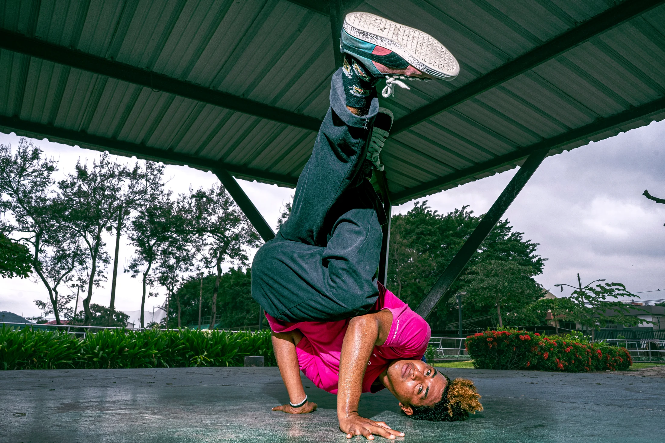 Bailarina en un espacio cultural de Guayaquil